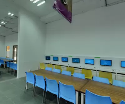 Navrachana University